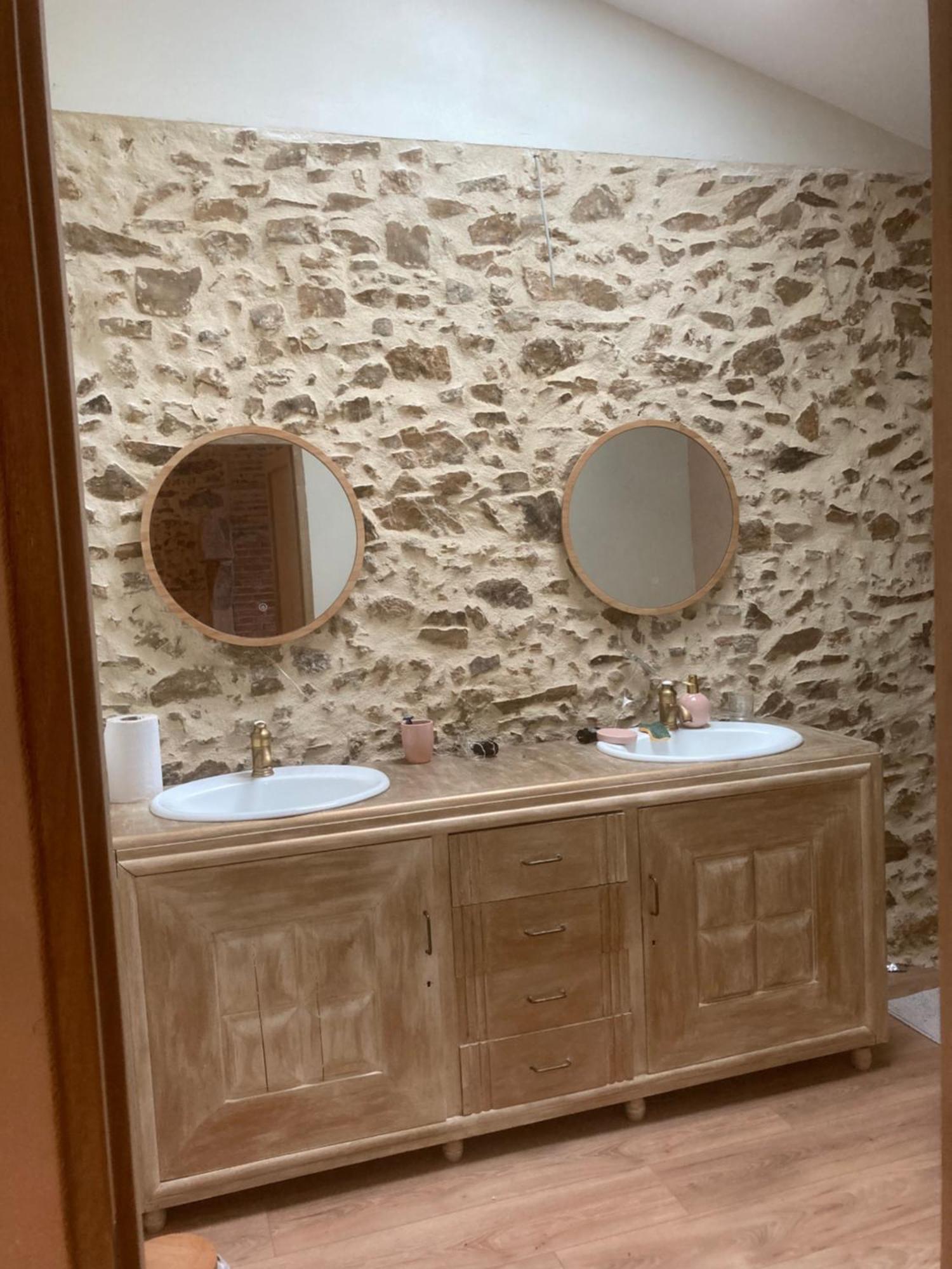 Premier Etage D Une Jolie Maison A La Campagne Montravers Exterior foto